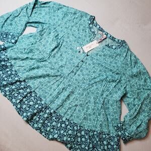 Vineyard Vines Women's Size XXL NWT Tonal Floral Tiered Woven Top Green